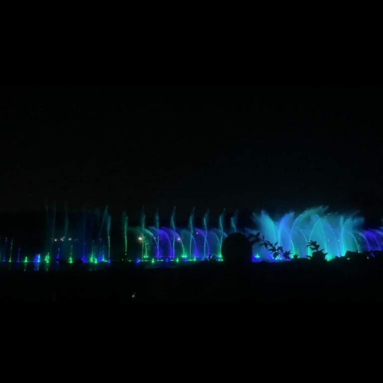 Melangit dengan Gondola & Simfoni Air Mancur Malam-hanimods