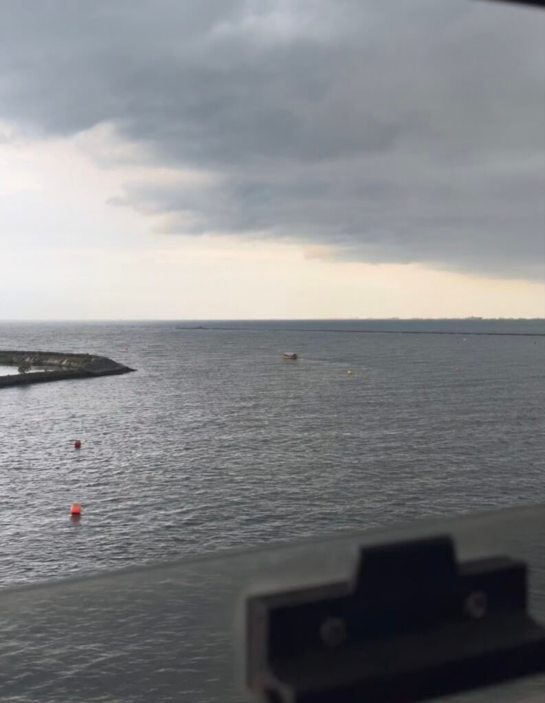 Menanti Sang Surya di Balik Awan-hanimods